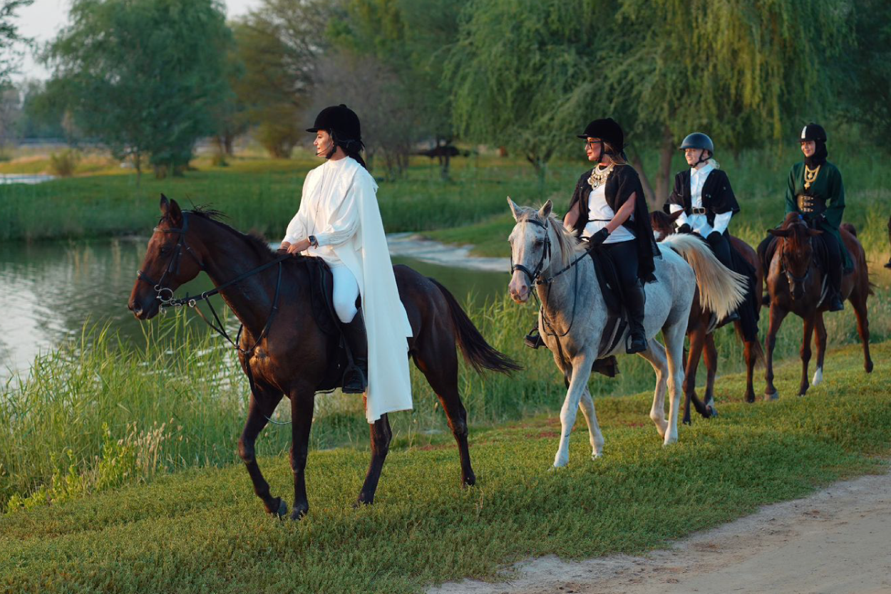 Desert Horse Riding Experience in Dubai